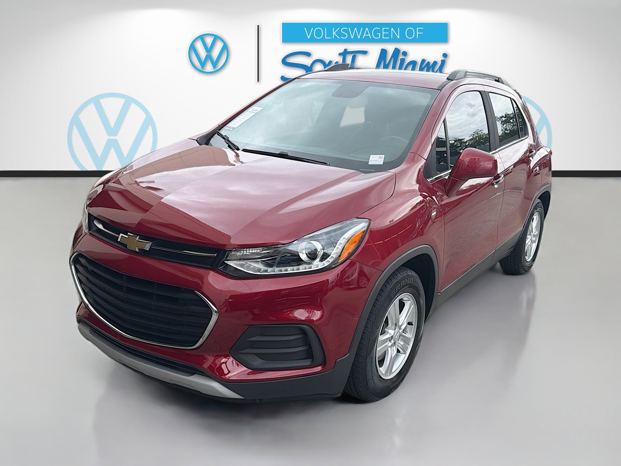 Used 2019 Chevrolet Trax LT w/ LT Convenience Package FWD image 3
