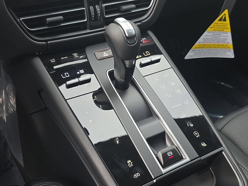 New 2026 Porsche Macan S AWD/4WD image 31