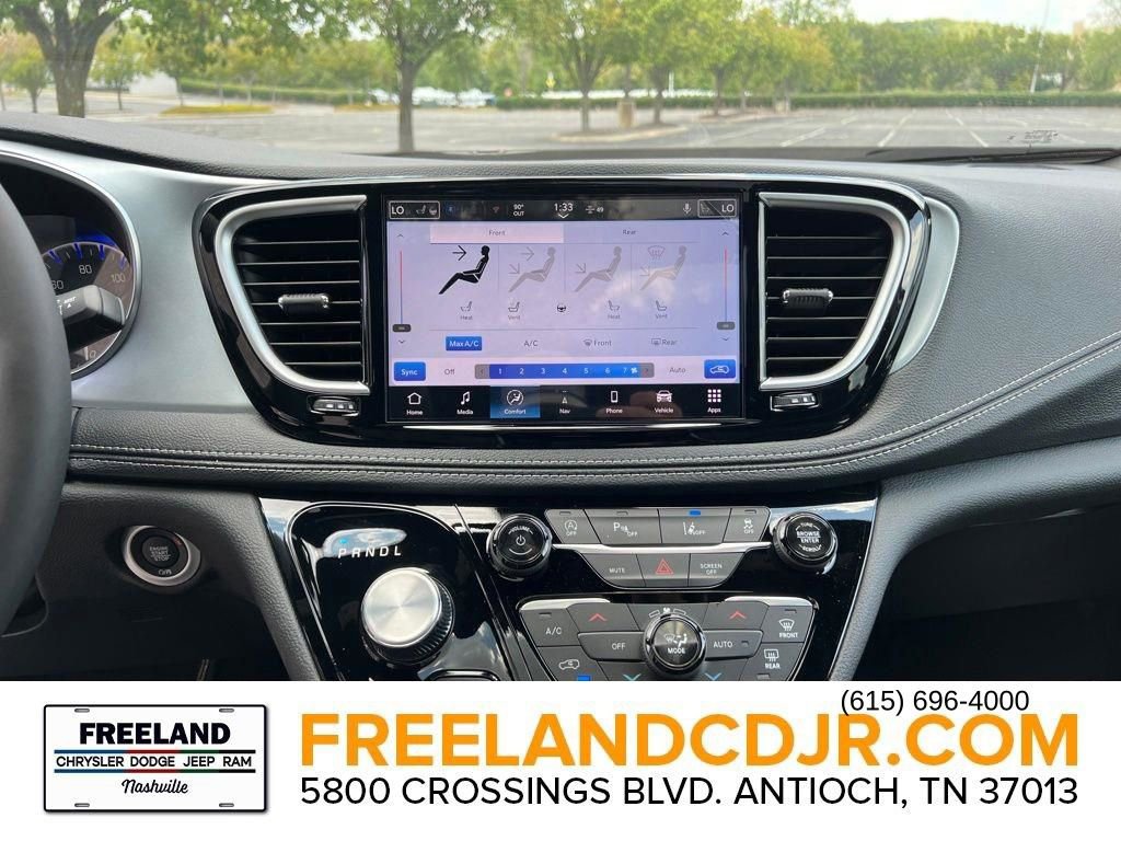 New 2026 Chrysler Pacifica Limited w/ S Appearance Package image 28