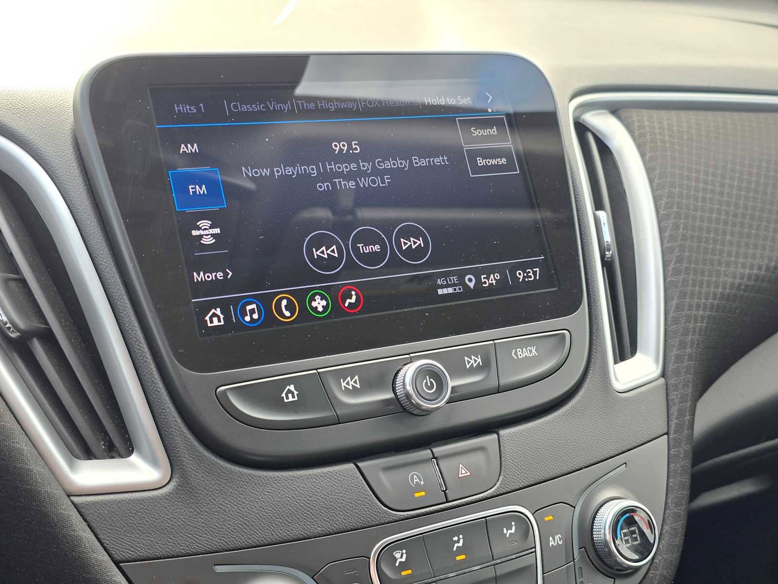 Used 2023 Chevrolet Malibu LT image 29
