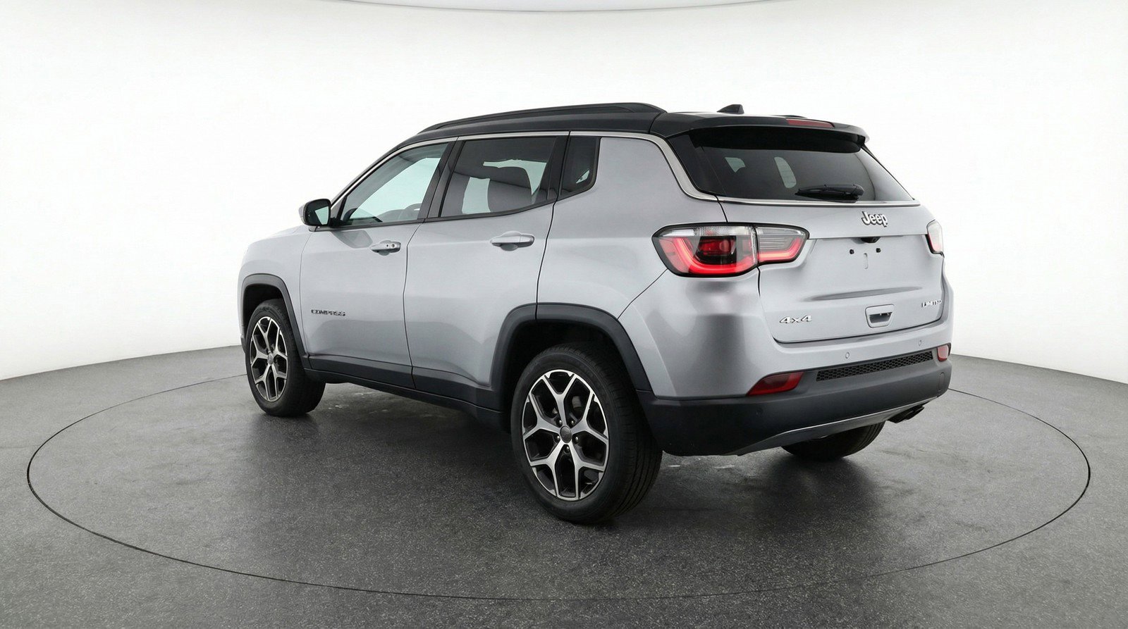 Used 2025 Jeep Compass Limited image 6