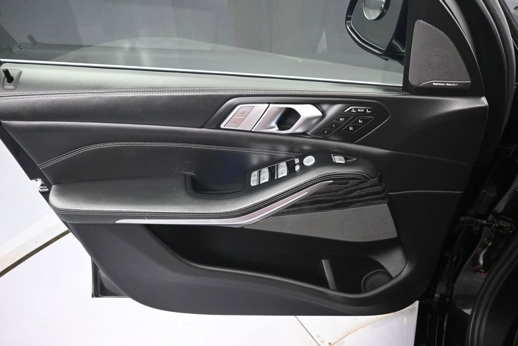 Used 2019 BMW X7 xDrive50i w/ Premium Package AWD/4WD image 29
