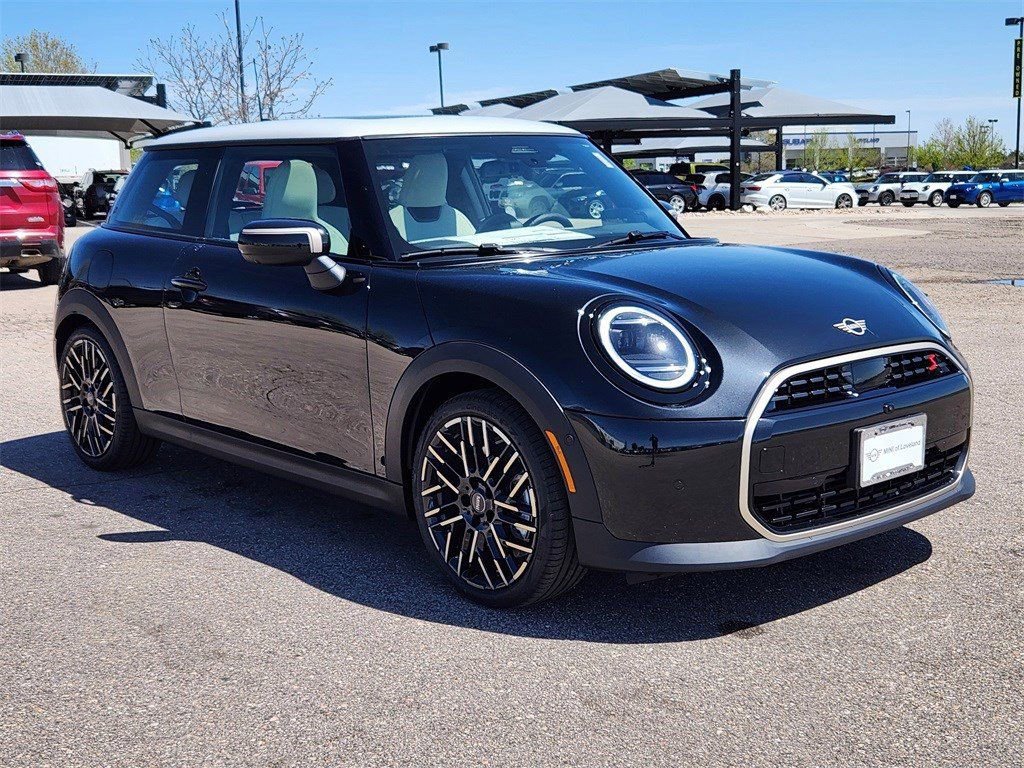 Used 2025 MINI Cooper S FWD image 5