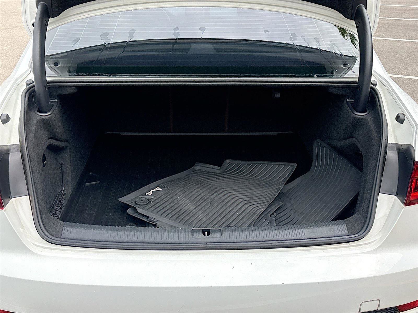 Used 2018 Audi A4 2.0T Ultra Premium w/ Convenience Package image 30