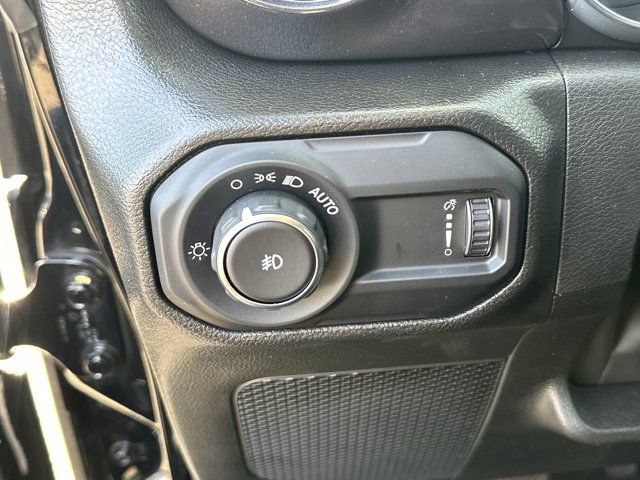 Certified 2023 Jeep Wrangler Altitude image 29