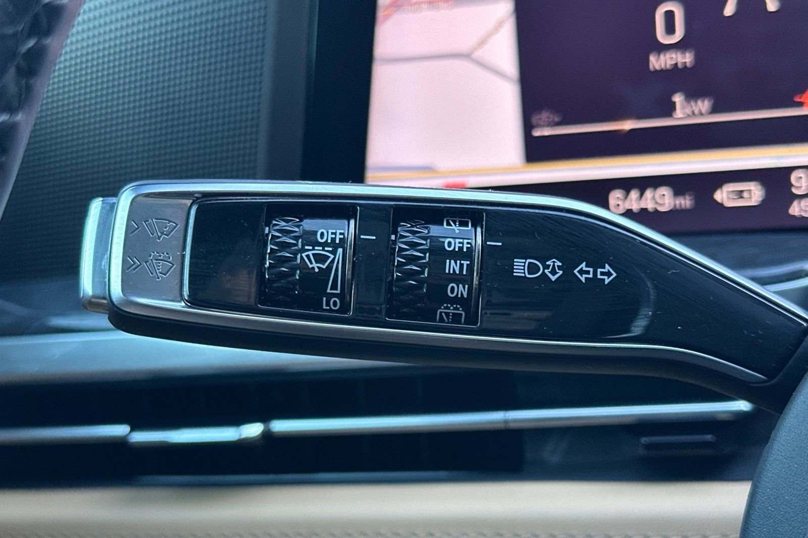 Used 2026 Cadillac Escalade IQ Sport 2 w/ LPO, ONYX Package image 38