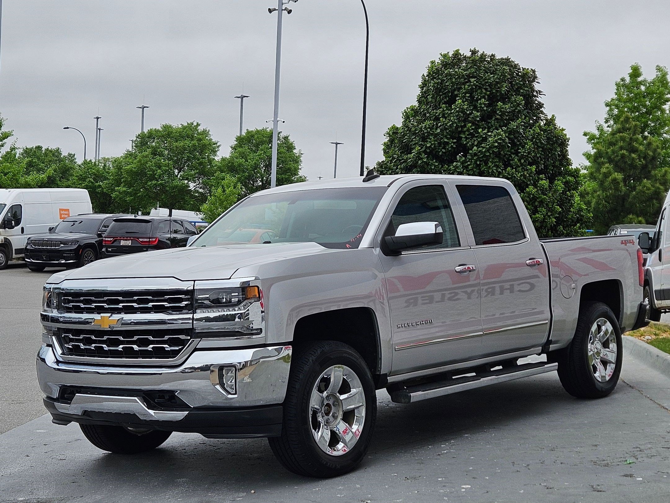 Used 2018 Chevrolet Silverado 1500 LTZ AWD/4WD image 3