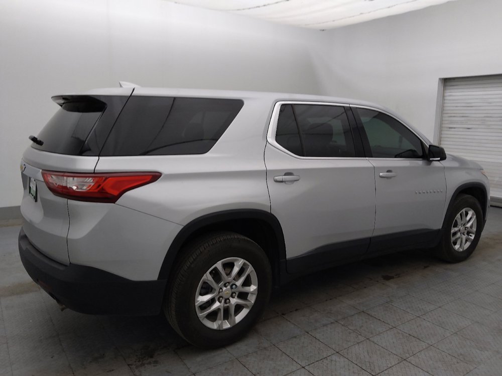 Used 2021 Chevrolet Traverse LS FWD image 10