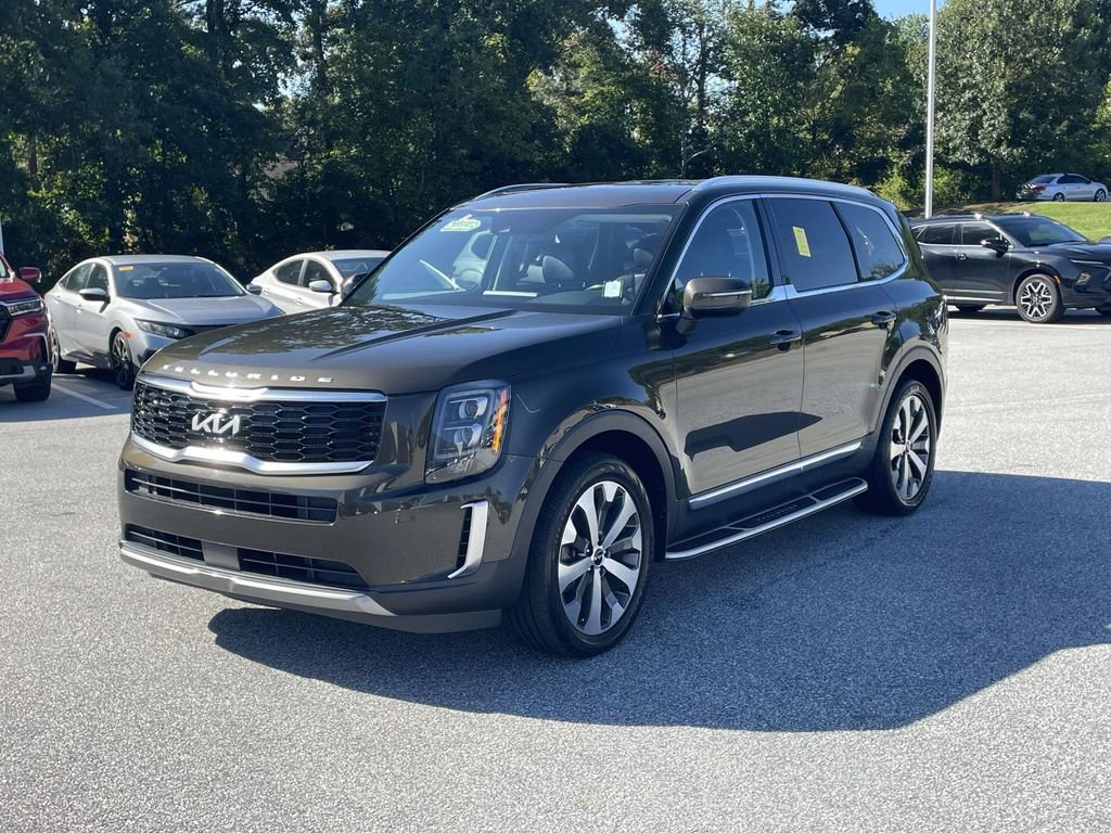 Used 2022 Kia Telluride EX w/ EX Premium Package FWD image 4