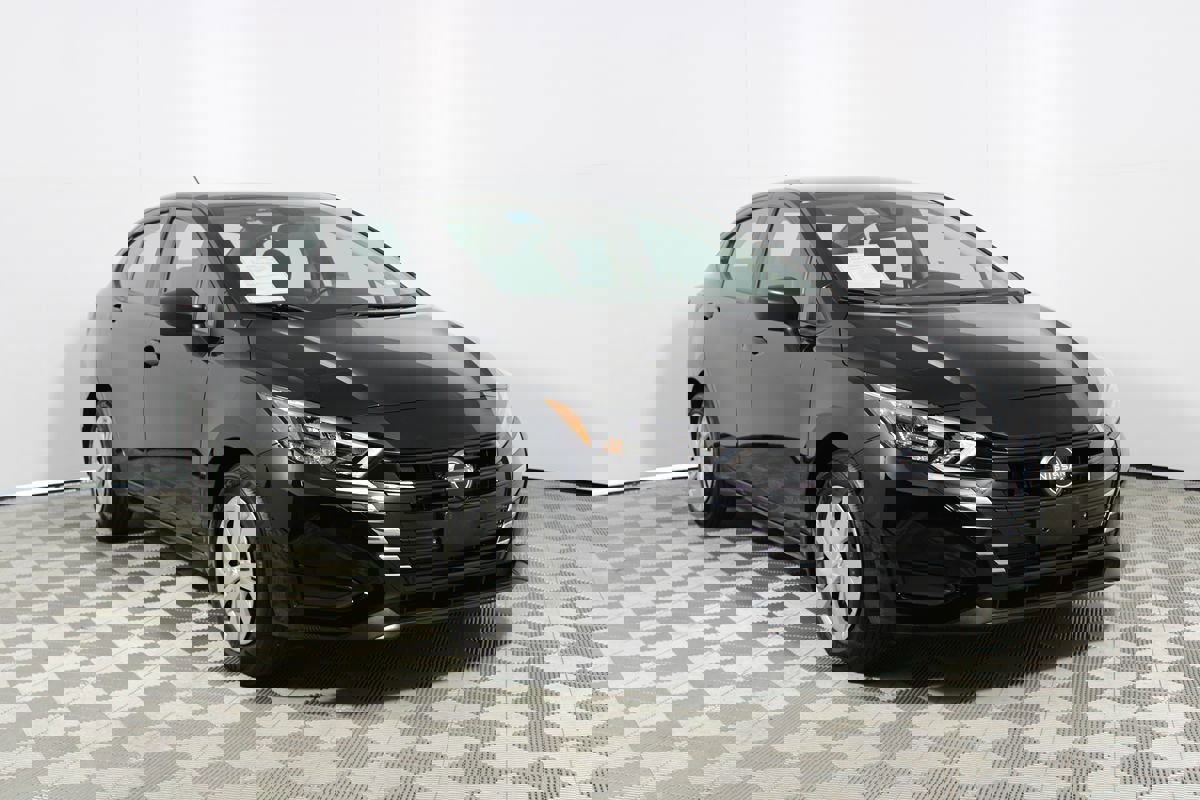 Used 2025 Nissan Versa S w/ Trunk Package image 22