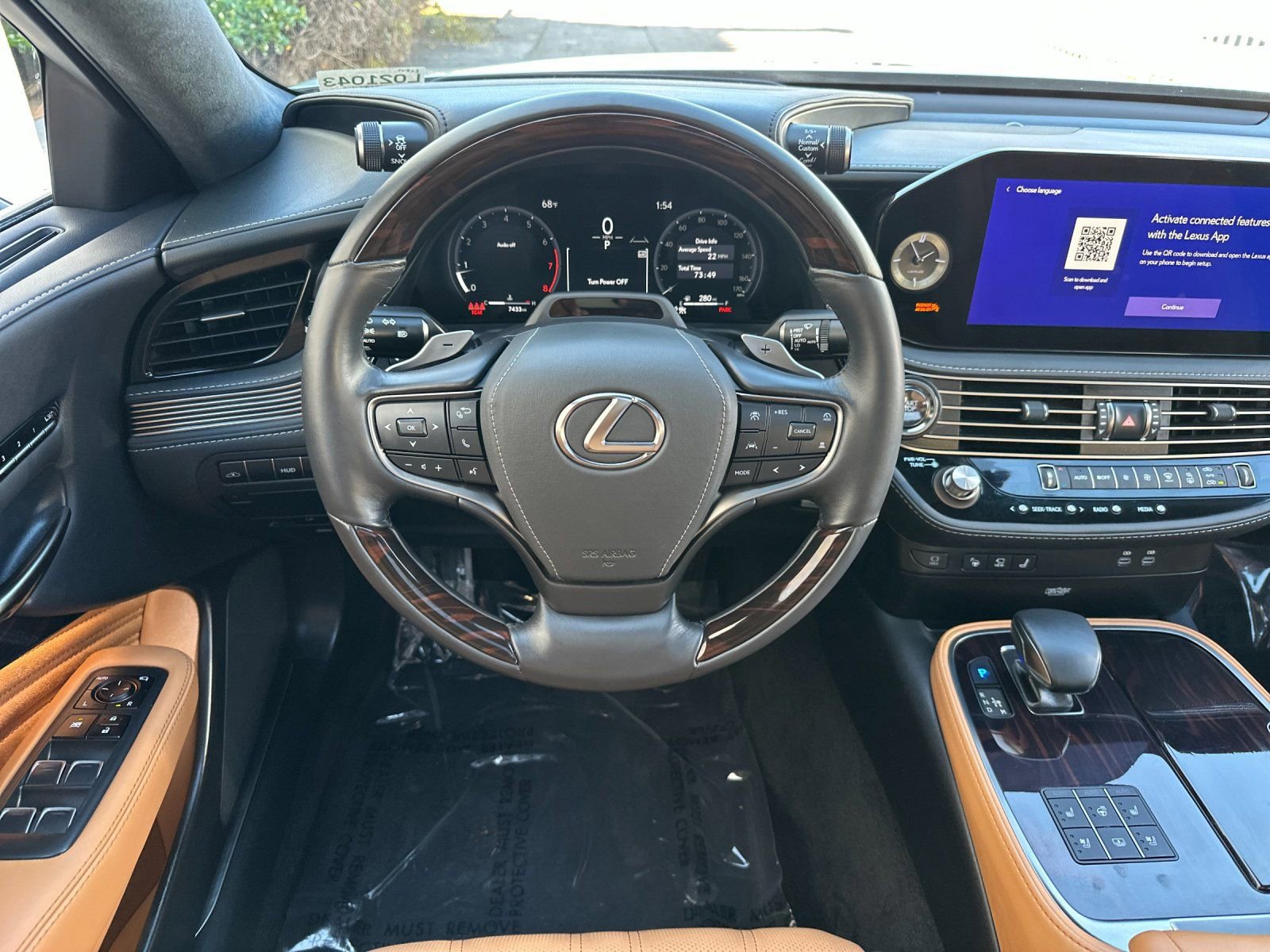 Used 2025 Lexus LS 500 w/ Interior Upgrade Package image 16