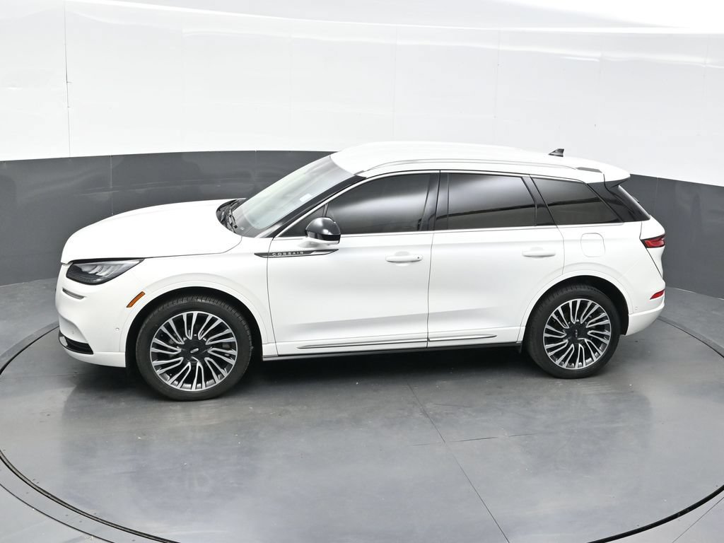 Used 2021 Lincoln Corsair AWD image 35
