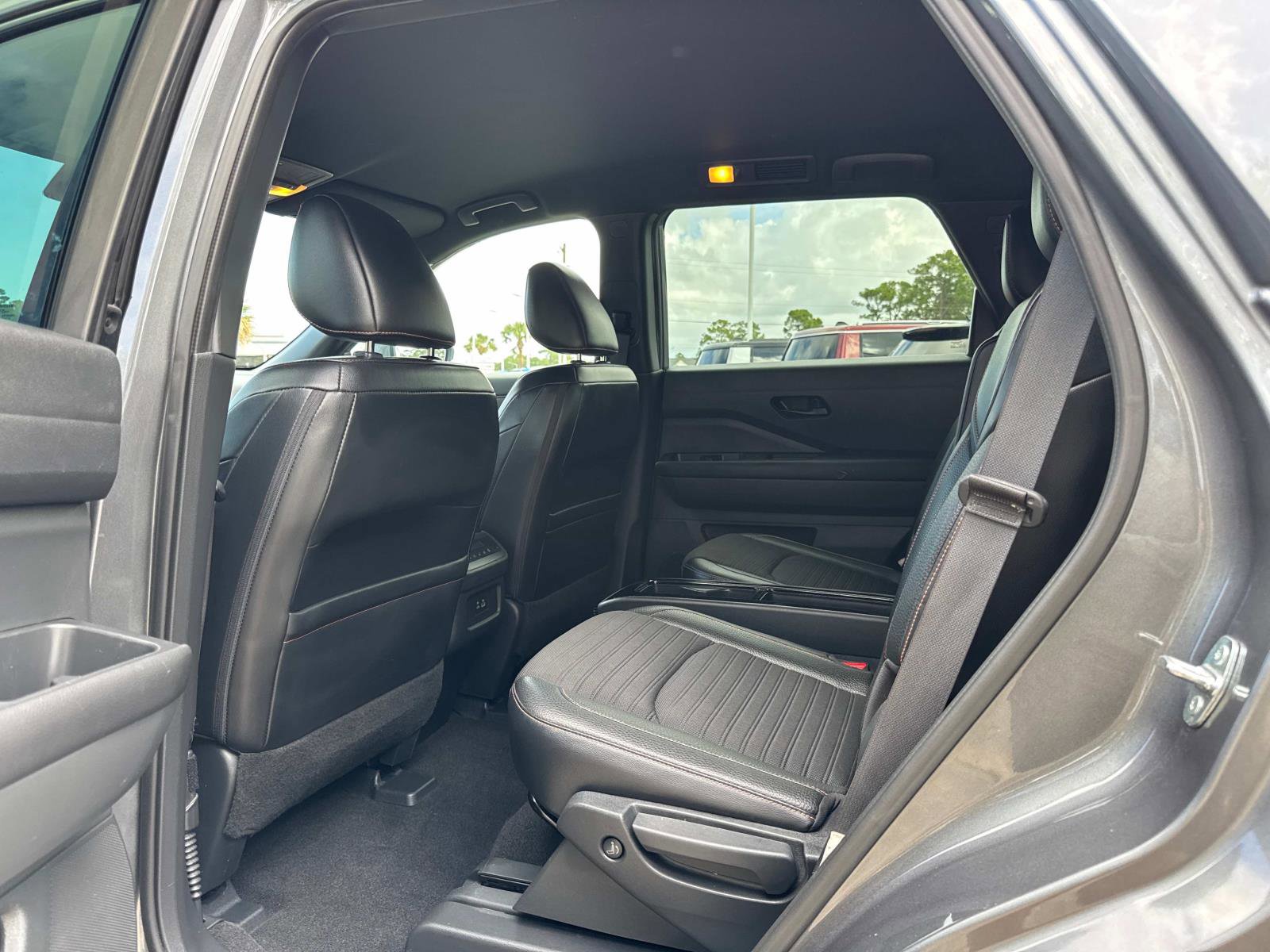 Used 2023 Nissan Pathfinder Rock Creek image 16