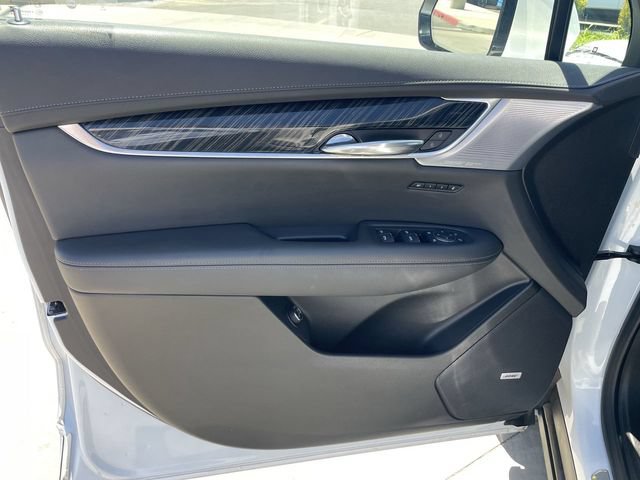 Used 2024 Cadillac XT6 Premium Luxury w/ Technology Package AWD/4WD image 23