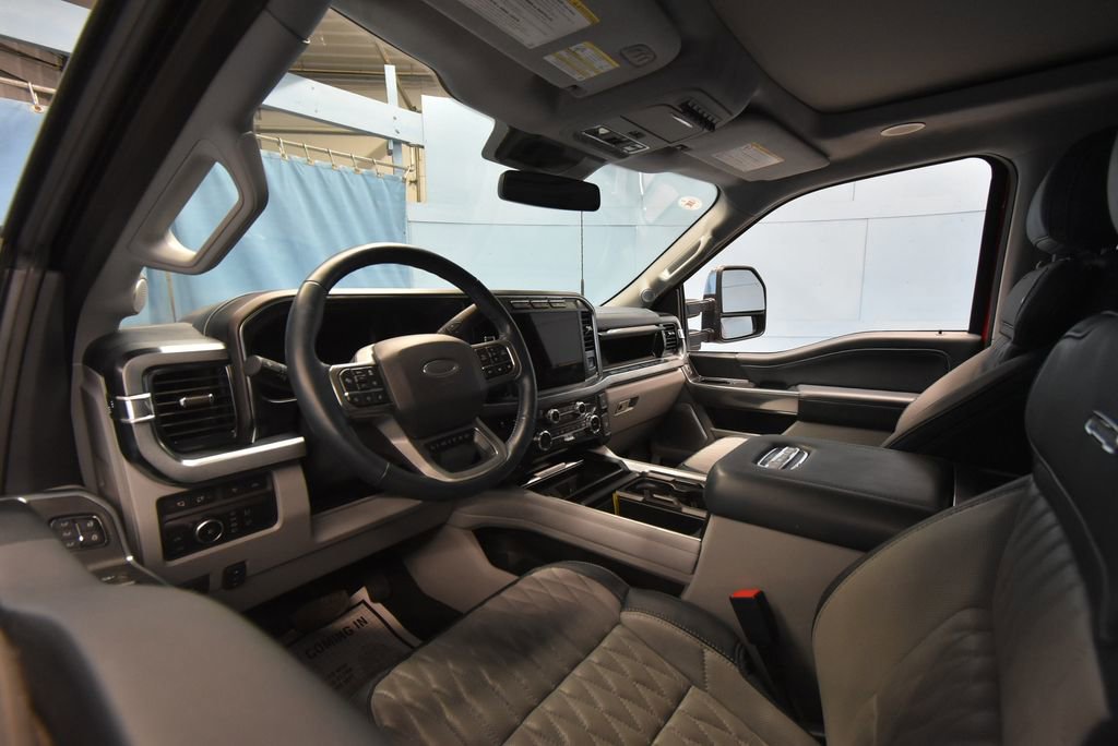 Used 2024 Ford F250 Limited AWD/4WD image 2