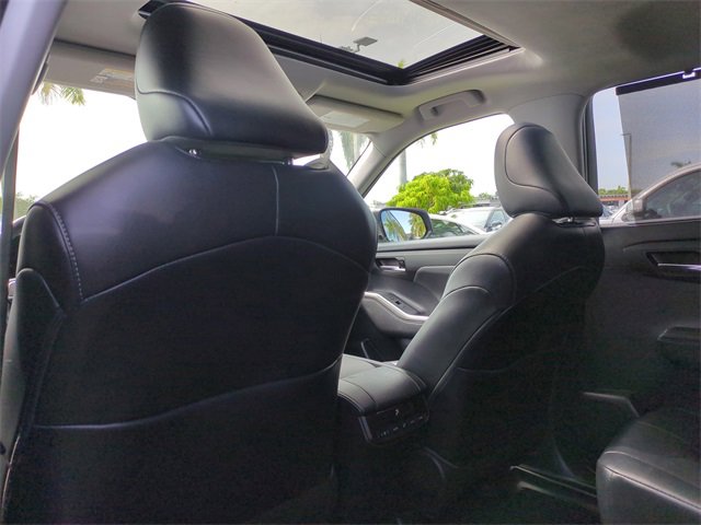 Used 2022 Toyota Highlander XLE image 14