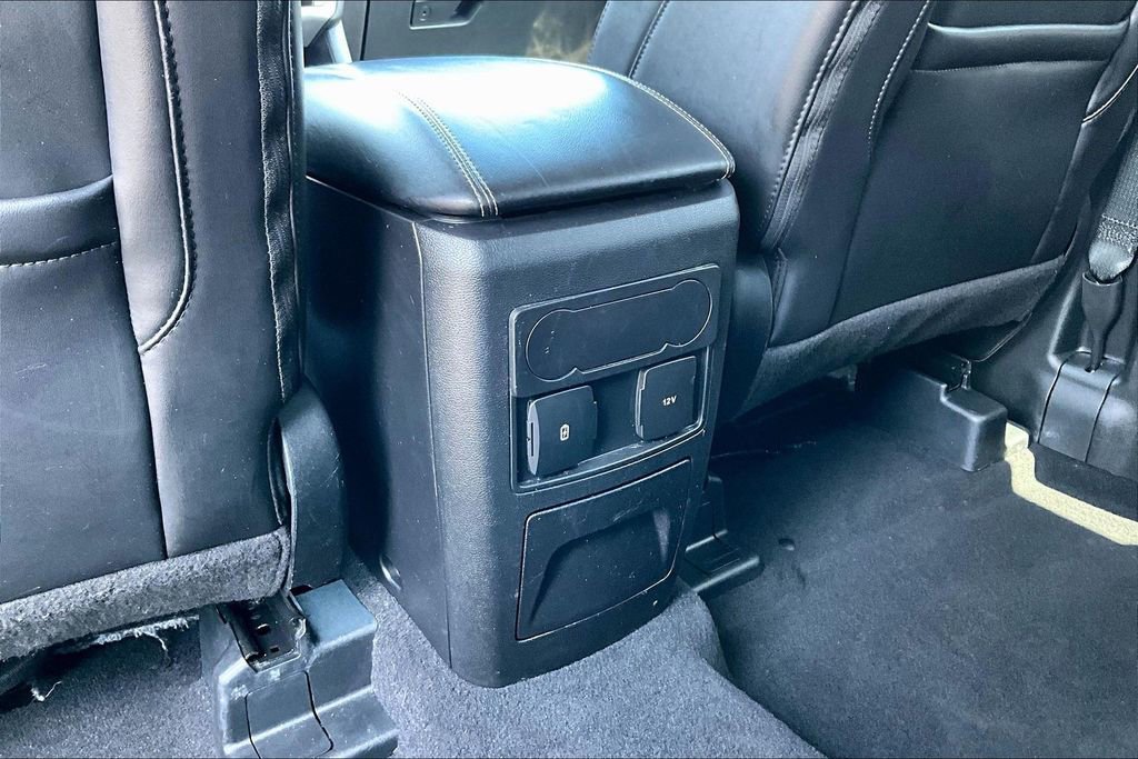 Used 2023 Ford Explorer XLT w/ Equipment Group 202A image 10