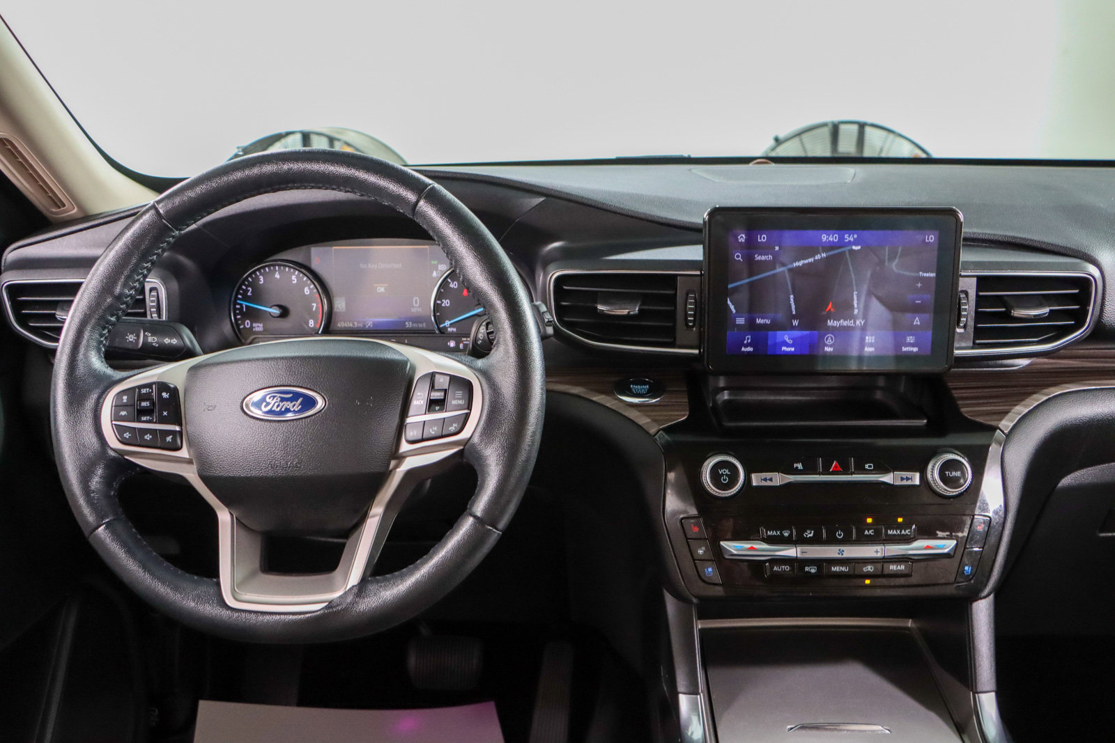 Used 2022 Ford Explorer Limited image 17