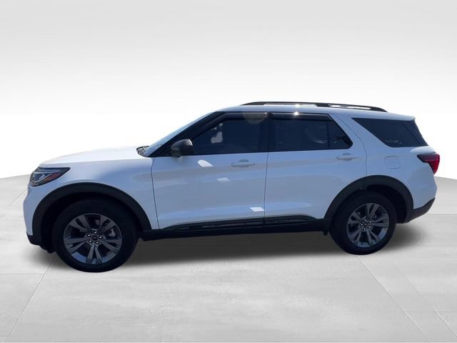 Used 2026 Ford Explorer Active w/ Active Comfort Package AWD/4WD image 3