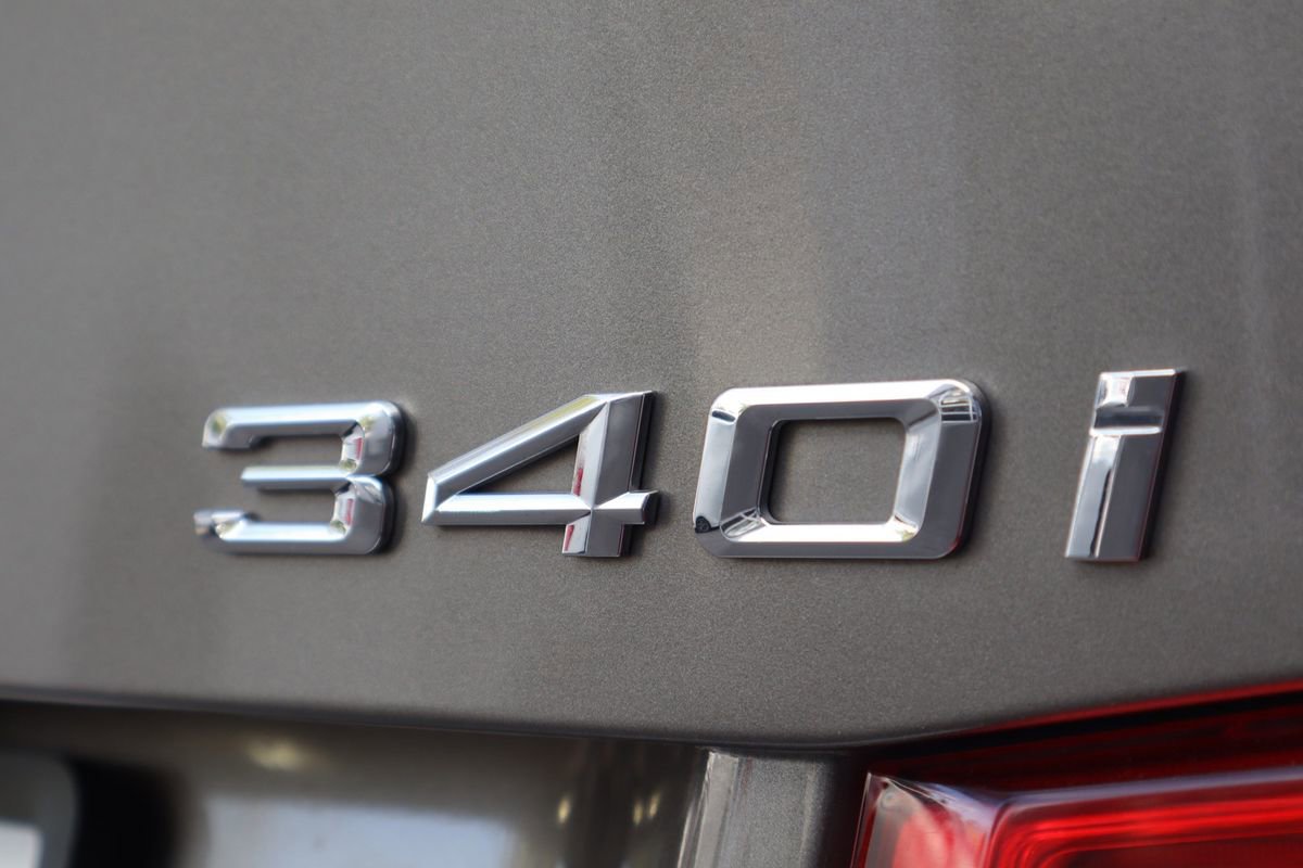 Used 2016 BMW 340i xDrive Sedan AWD/4WD image 28