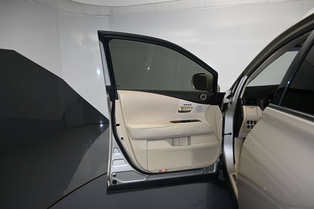 Used 2013 Lexus RX 350 FWD w/ Navigation Pkg image 10