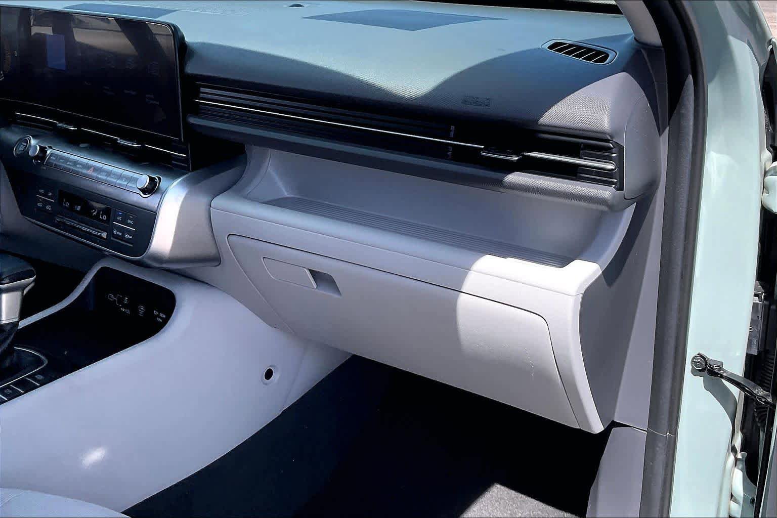 Used 2025 Hyundai Kona SEL FWD image 18