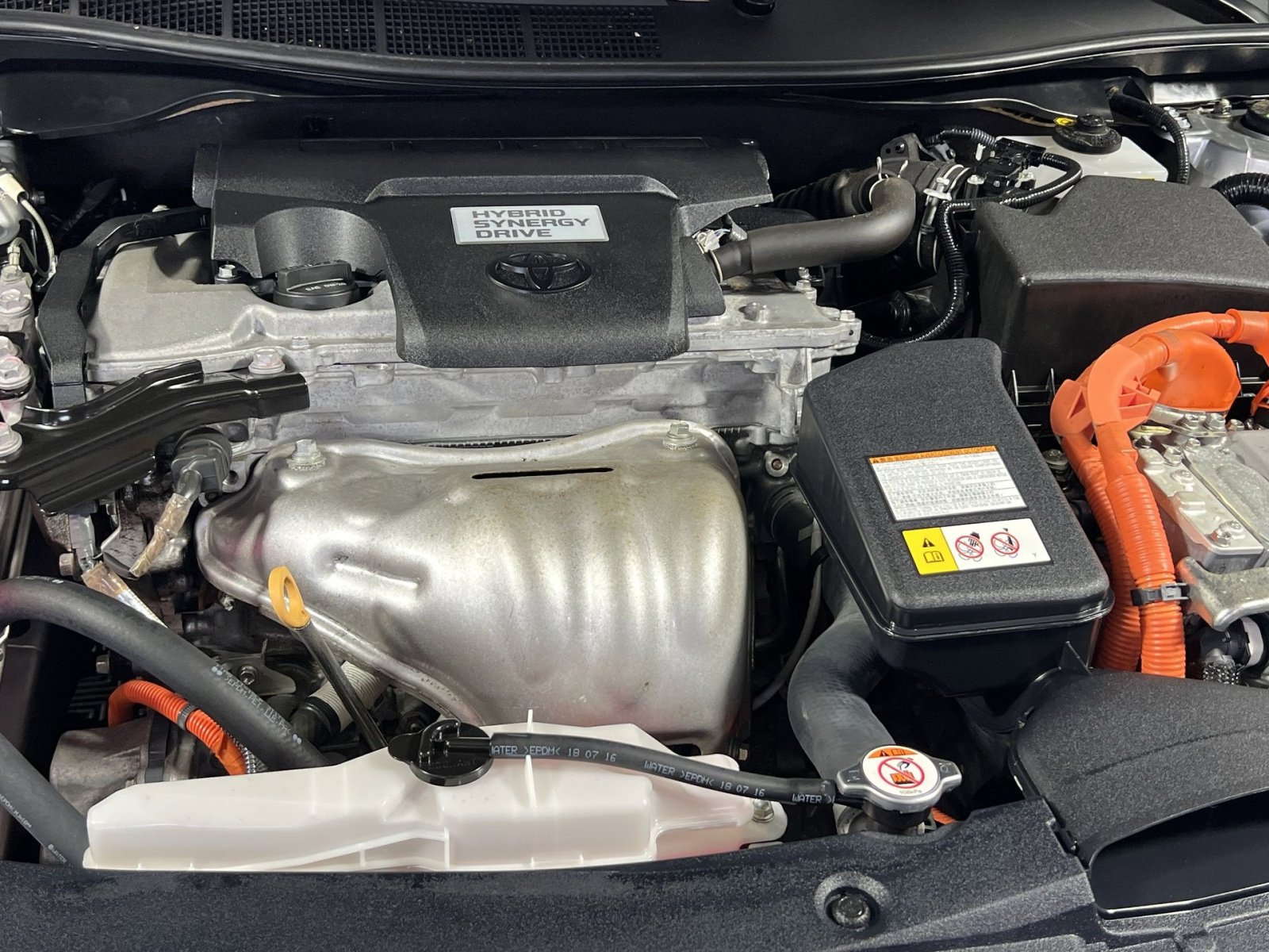 Used 2017 Toyota Camry XLE w/ Moonroof Package FWD image 30