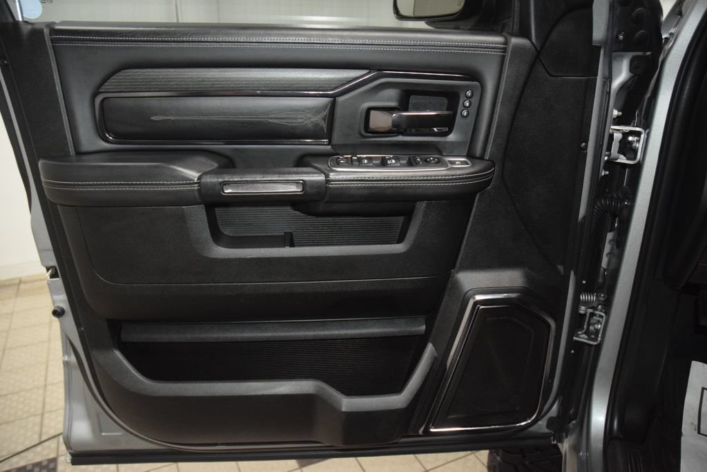 Used 2022 RAM 2500 Limited AWD/4WD image 53