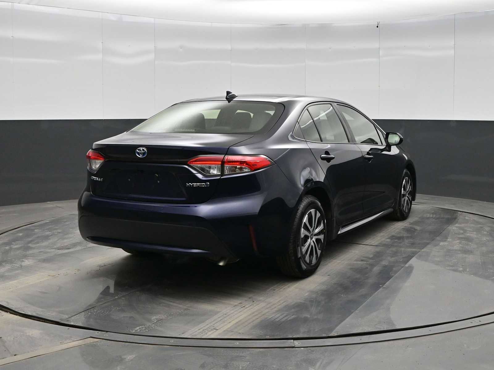 Used 2022 Toyota Corolla LE image 7