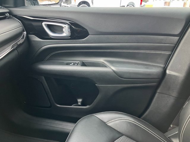 Used 2023 Jeep Compass Altitude w/ Convenience Group image 10