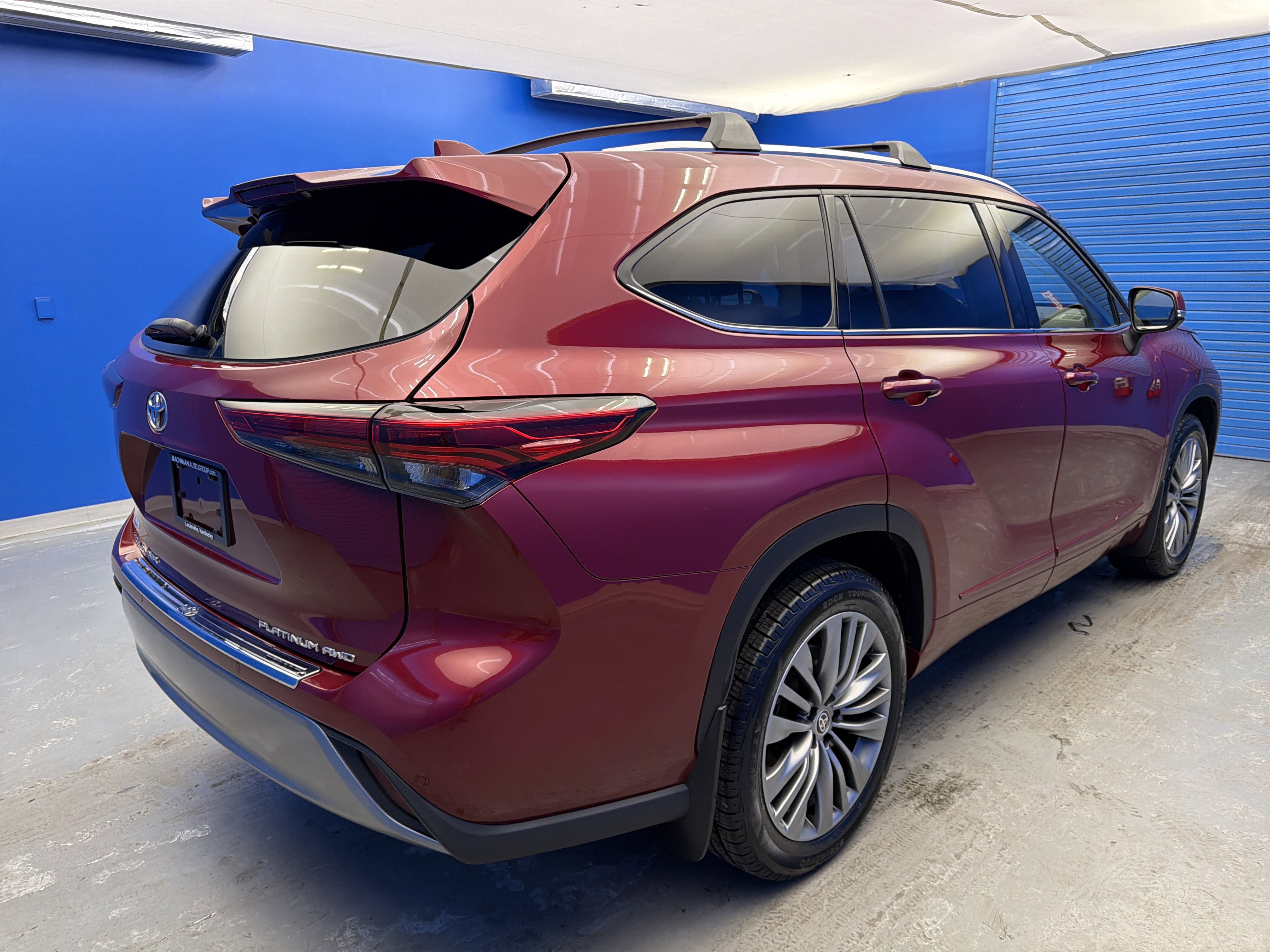 Used 2022 Toyota Highlander Platinum image 7