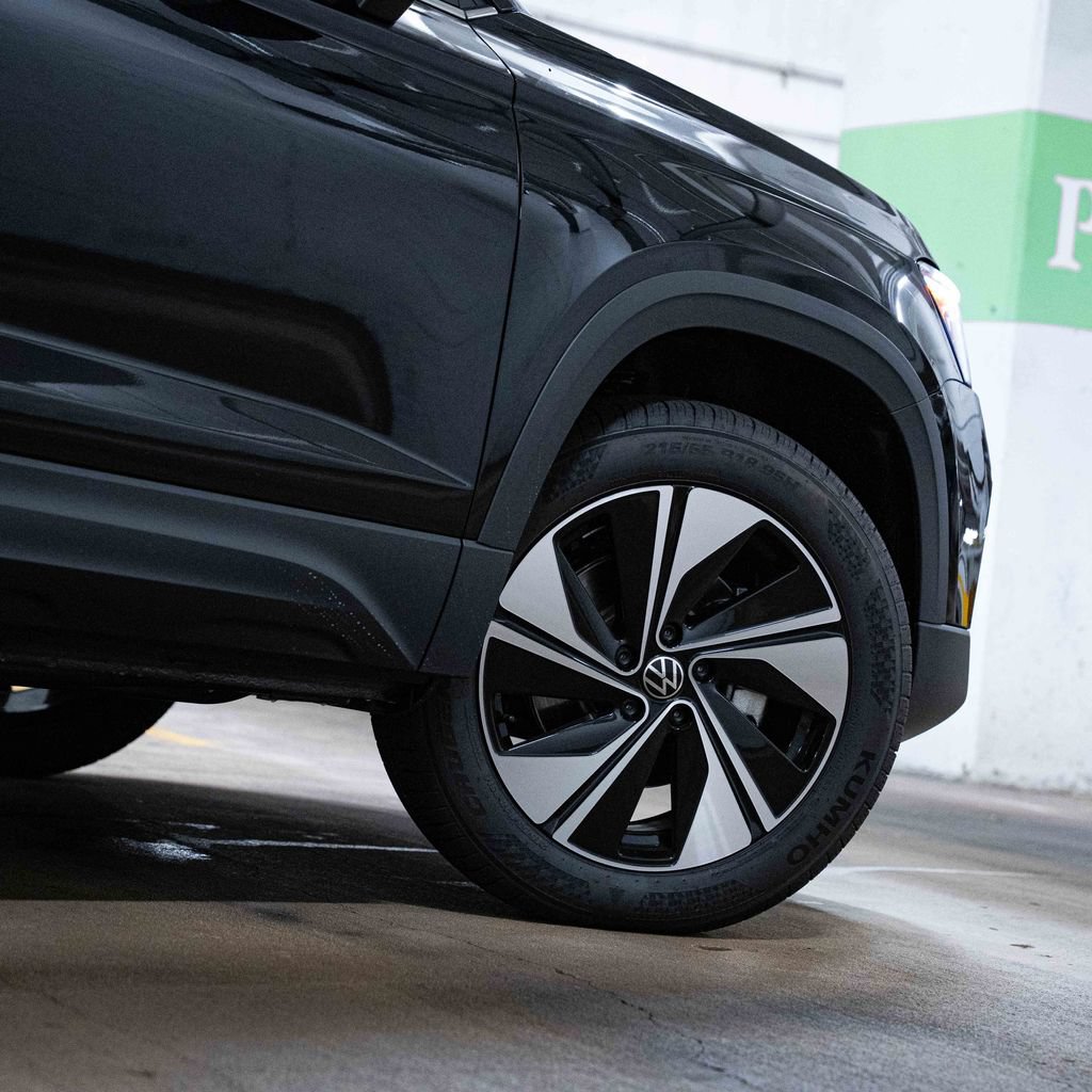 New 2026 Volkswagen Taos SE AWD/4WD image 7