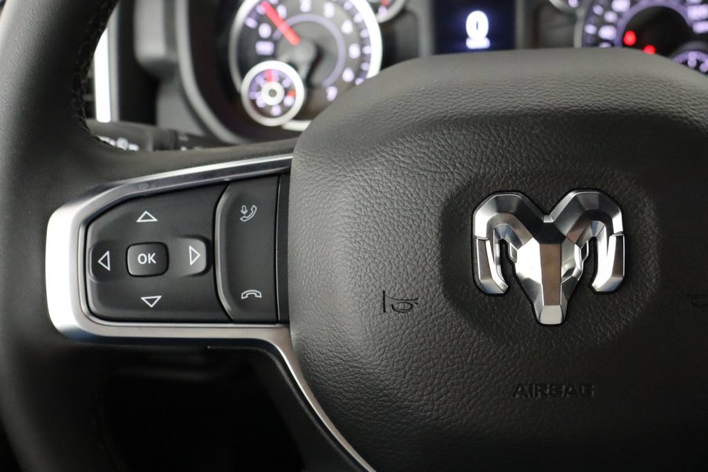 New 2026 RAM 2500 Big Horn AWD/4WD image 8