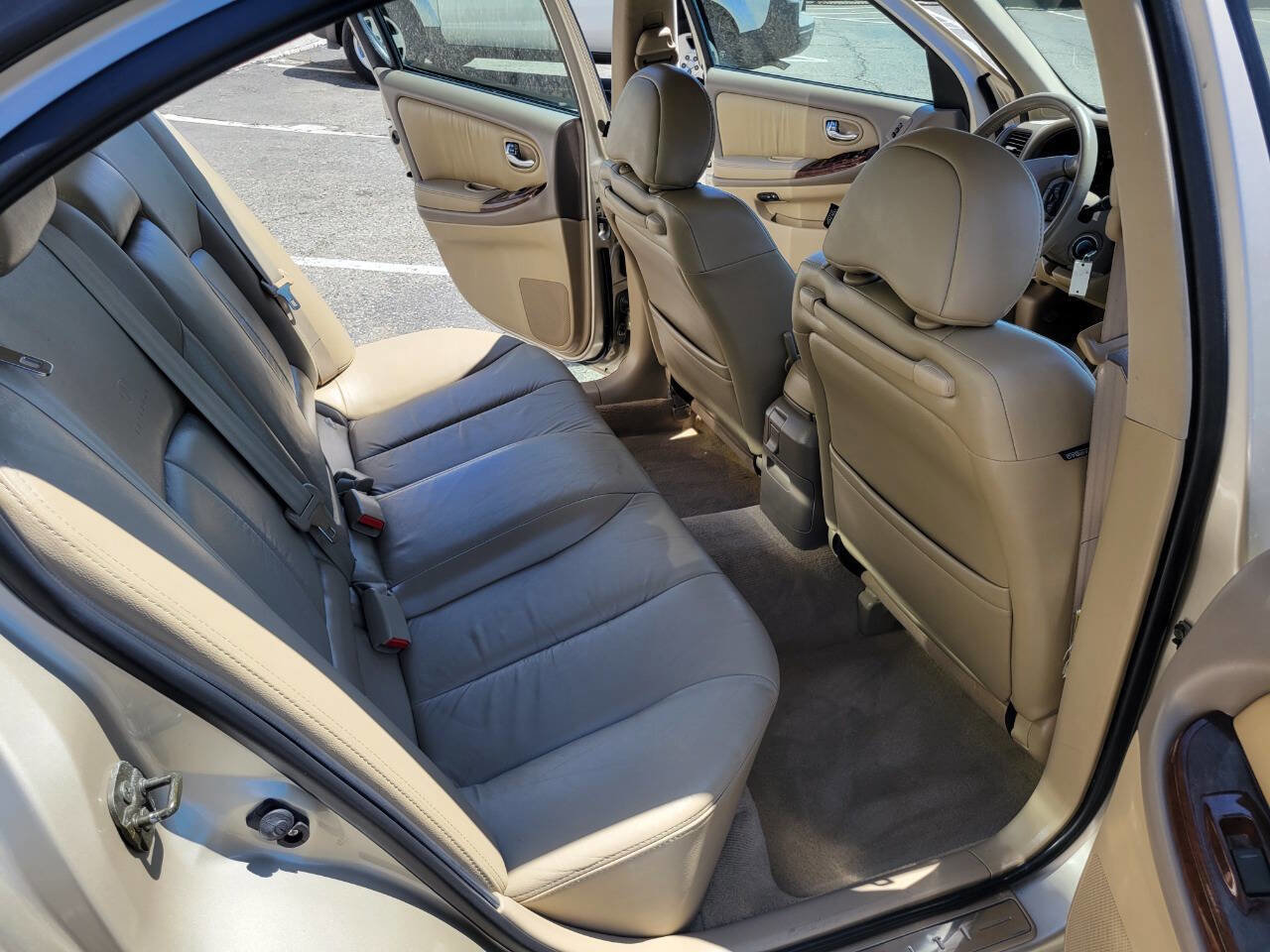 Used 2001 INFINITI I30 image 19