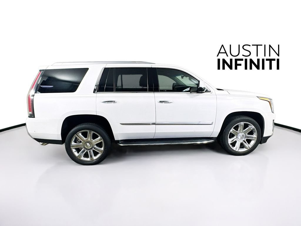 Used 2018 Cadillac Escalade Luxury RWD image 9