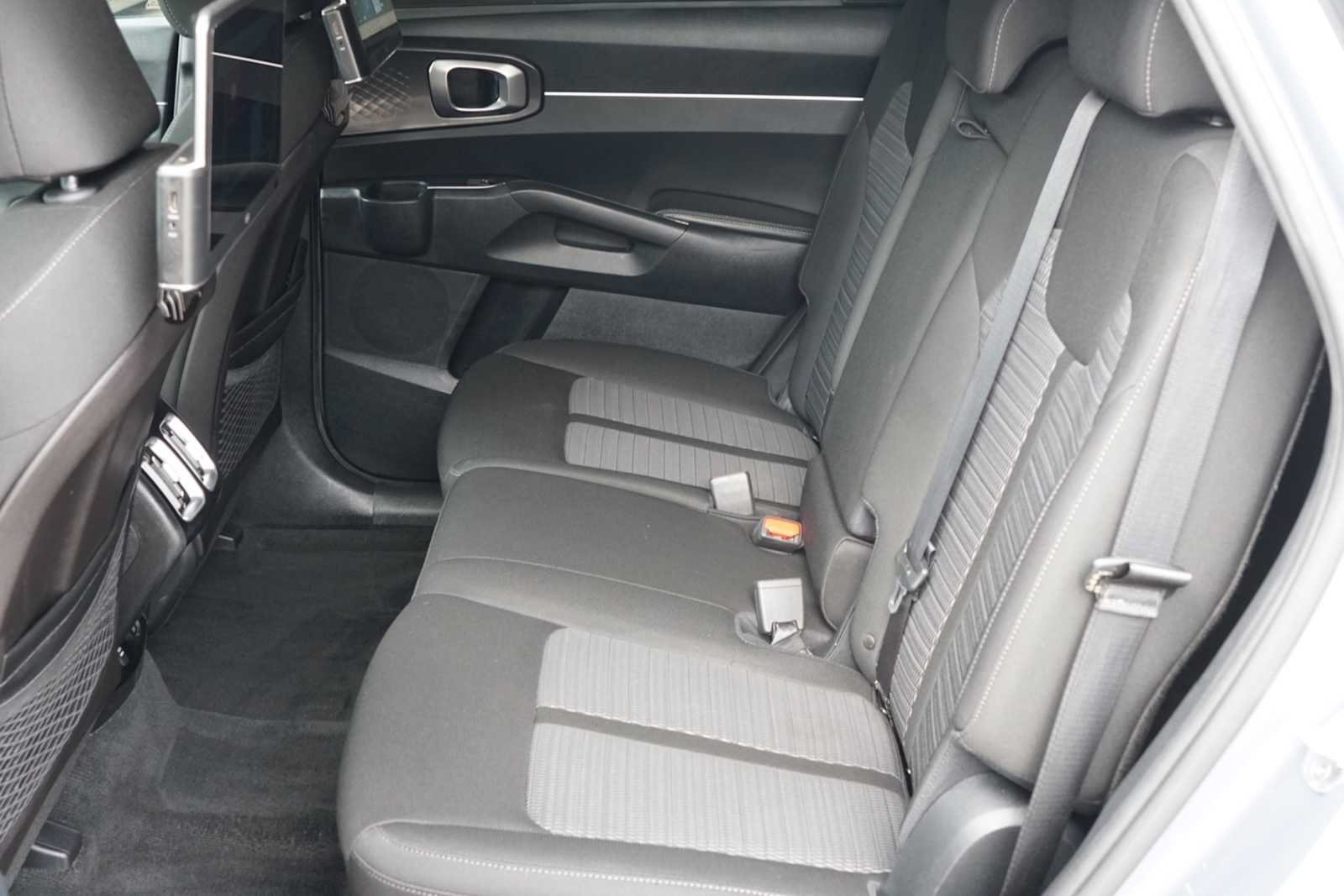 Certified 2021 Kia Sorento LX FWD image 19