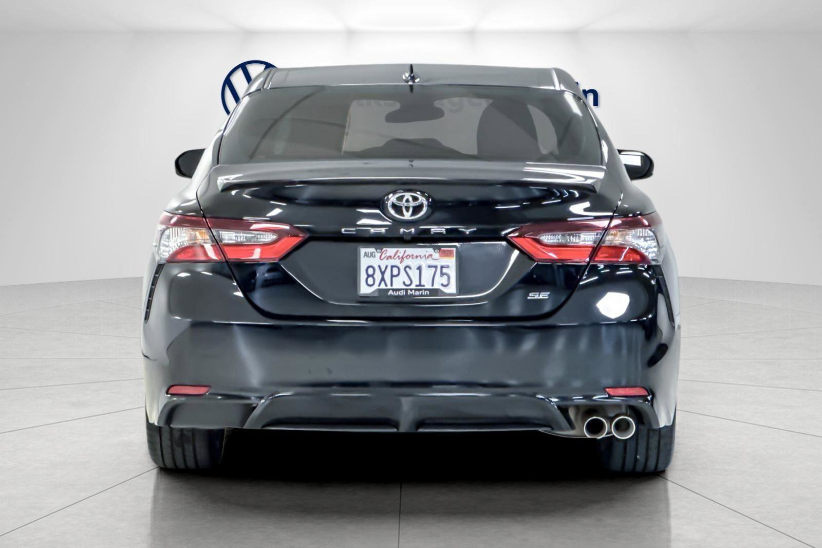 Used 2021 Toyota Camry SE image 4