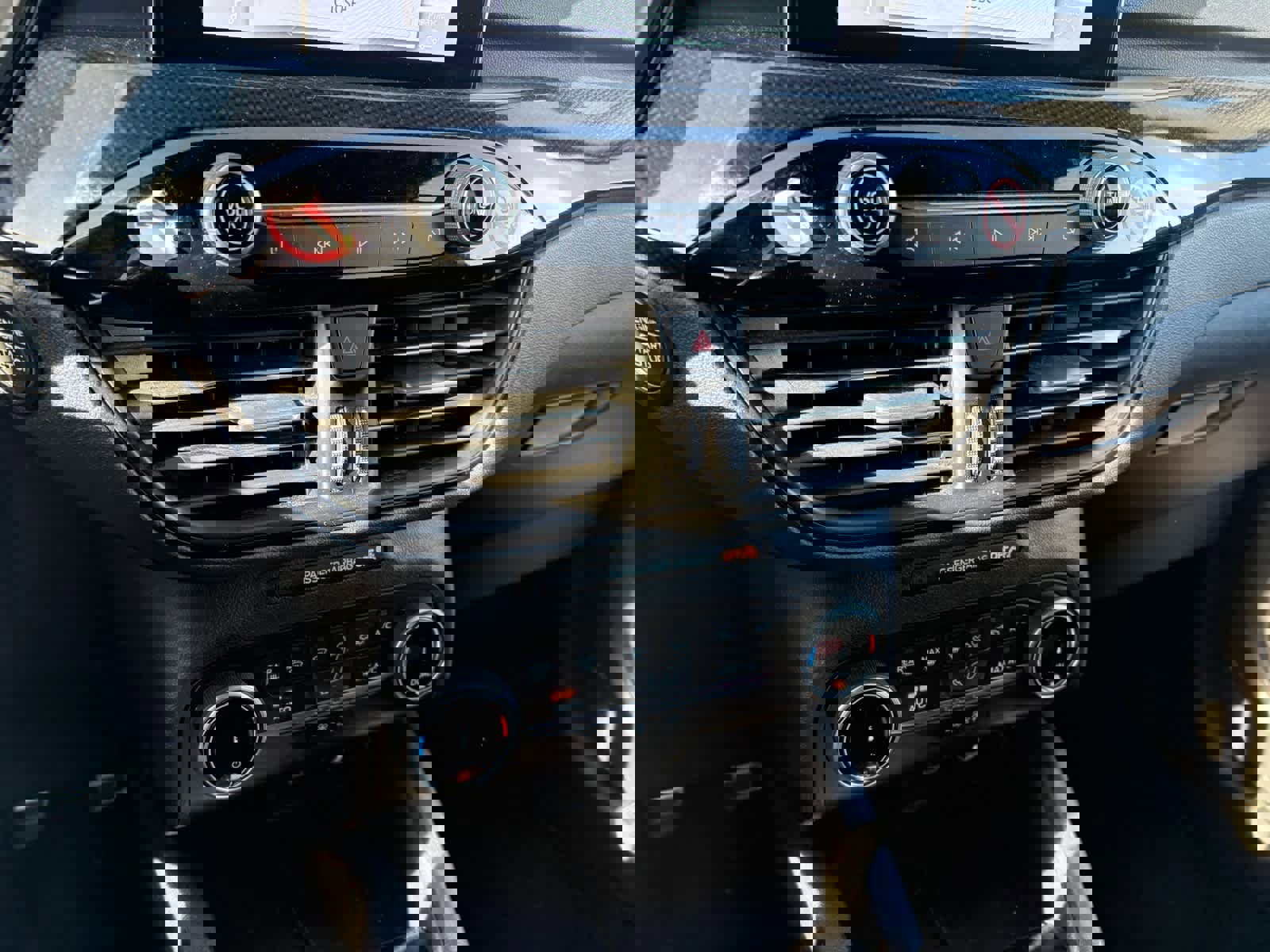 Used 2024 Ford Escape ST-Line image 15