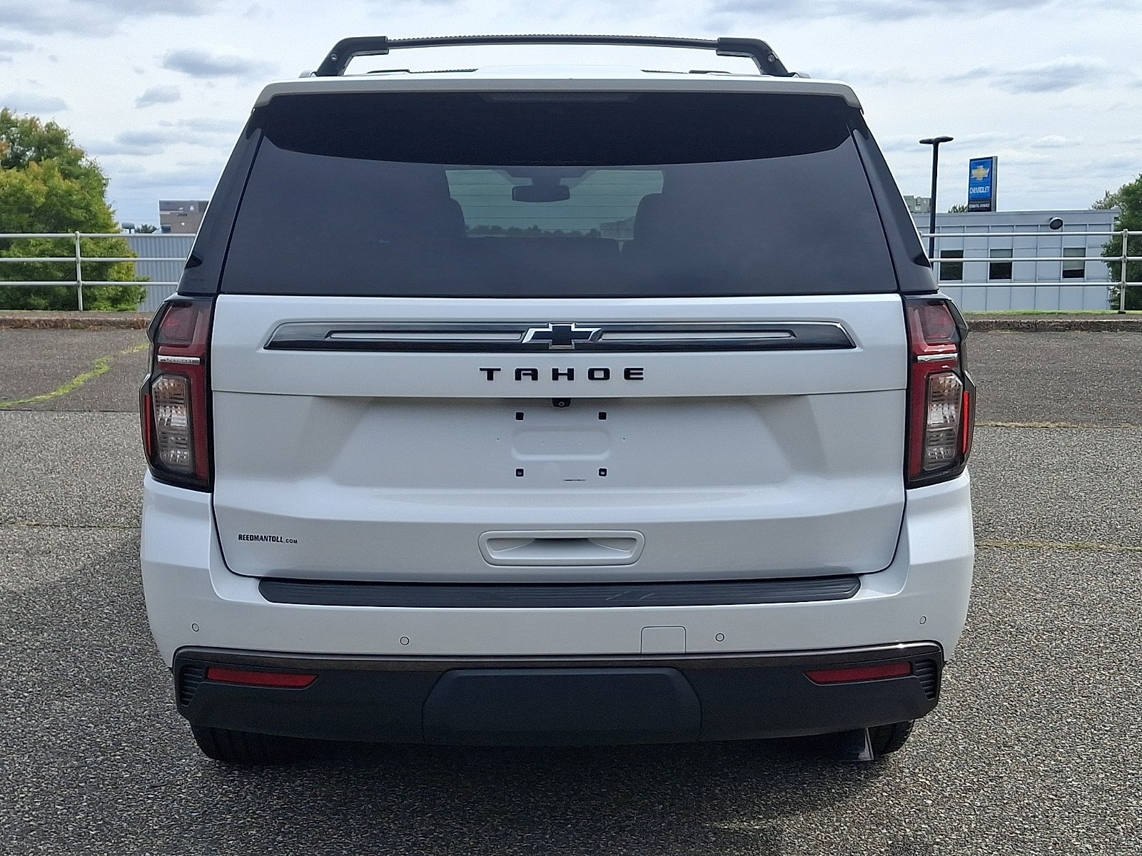 Used 2021 Chevrolet Tahoe Z71 w/ Luxury Package AWD/4WD image 5
