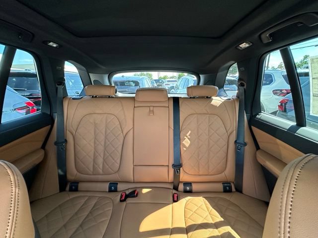 New 2026 BMW X5 xDrive50e w/ Premium Package AWD/4WD image 31