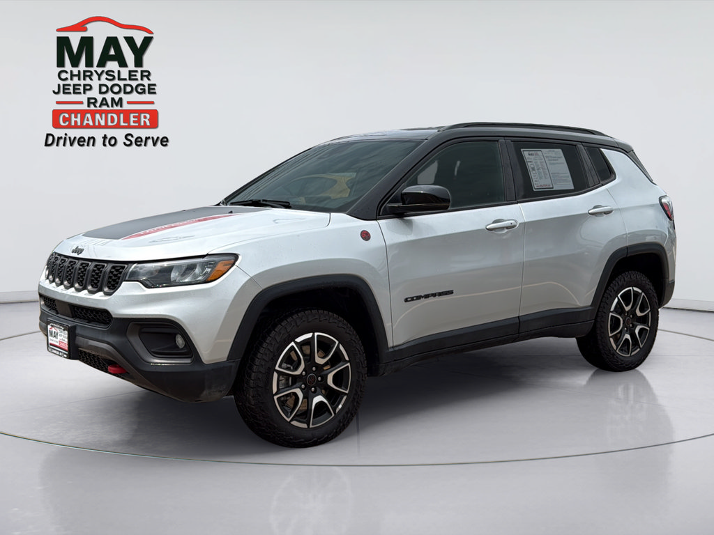 Certified 2025 Jeep Compass Trailhawk AWD/4WD image 3