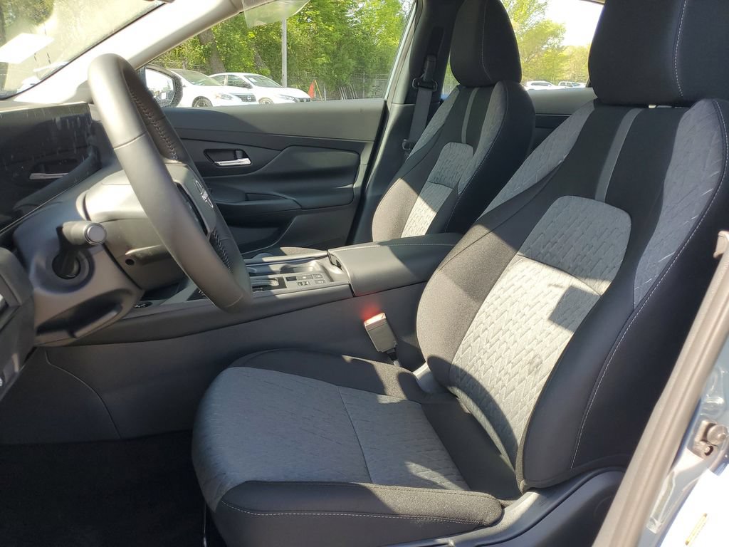 New 2026 Nissan Sentra SV FWD image 16