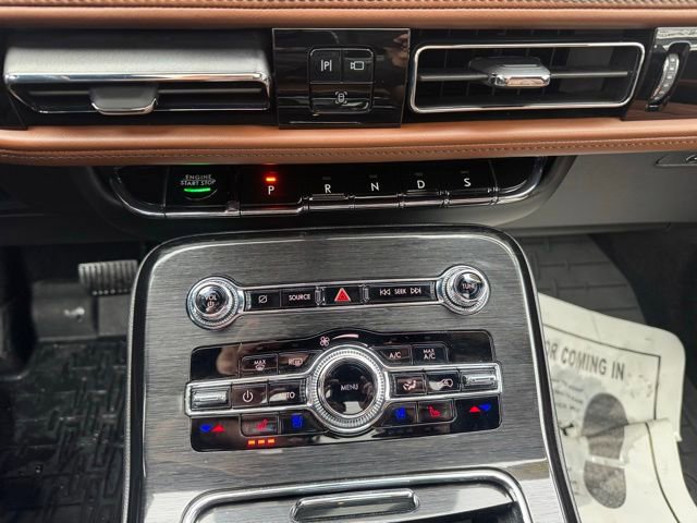 Used 2023 Lincoln Nautilus Reserve image 30