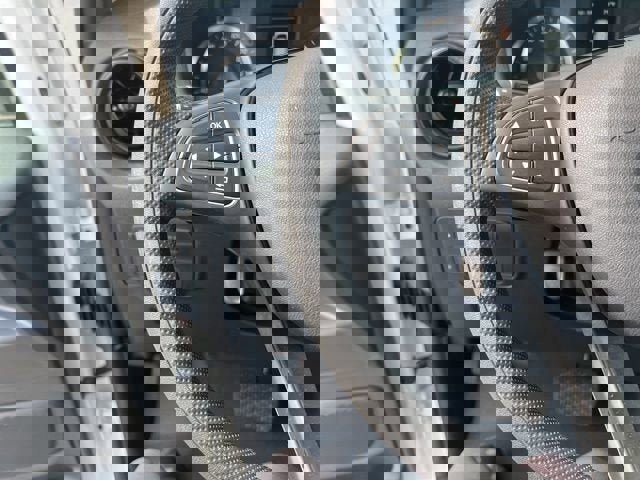 Used 2023 Mercedes-Benz Metris image 10