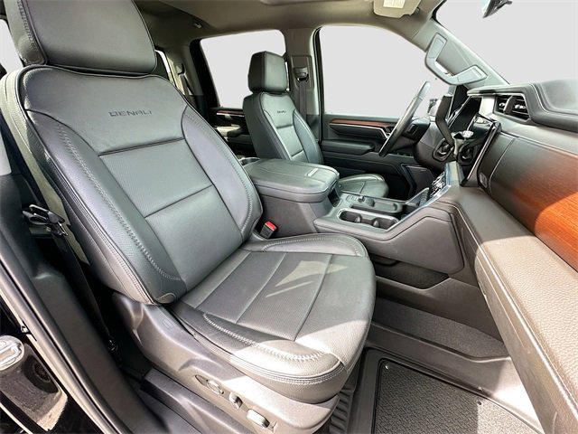 Used 2024 GMC Sierra 2500 Denali w/ Denali Reserve Package image 30