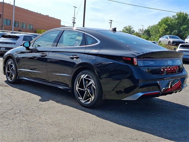 New 2026 Hyundai Sonata SEL image 3