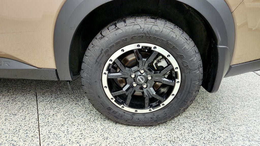 Used 2025 Nissan Pathfinder Rock Creek AWD/4WD image 9