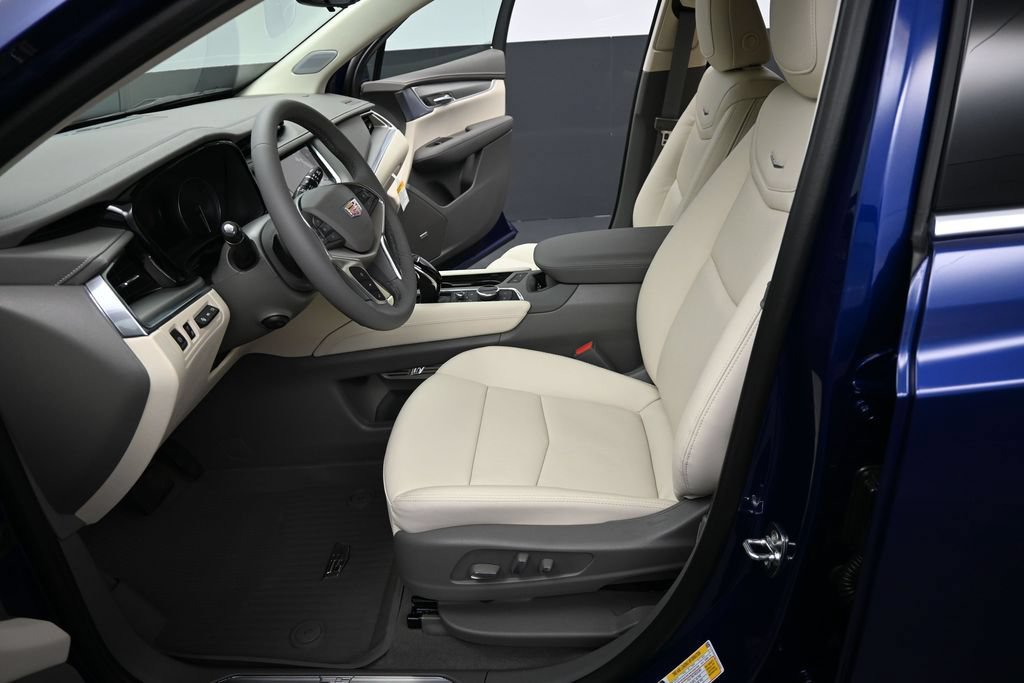 New 2026 Cadillac XT5 Premium Luxury w/ Driver Assist Package AWD/4WD image 10