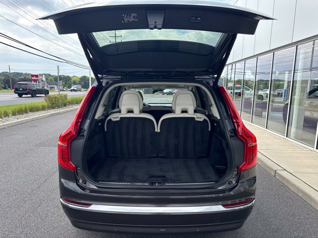Certified 2023 Volvo XC90 B6 Plus w/ Protection Package AWD/4WD image 11