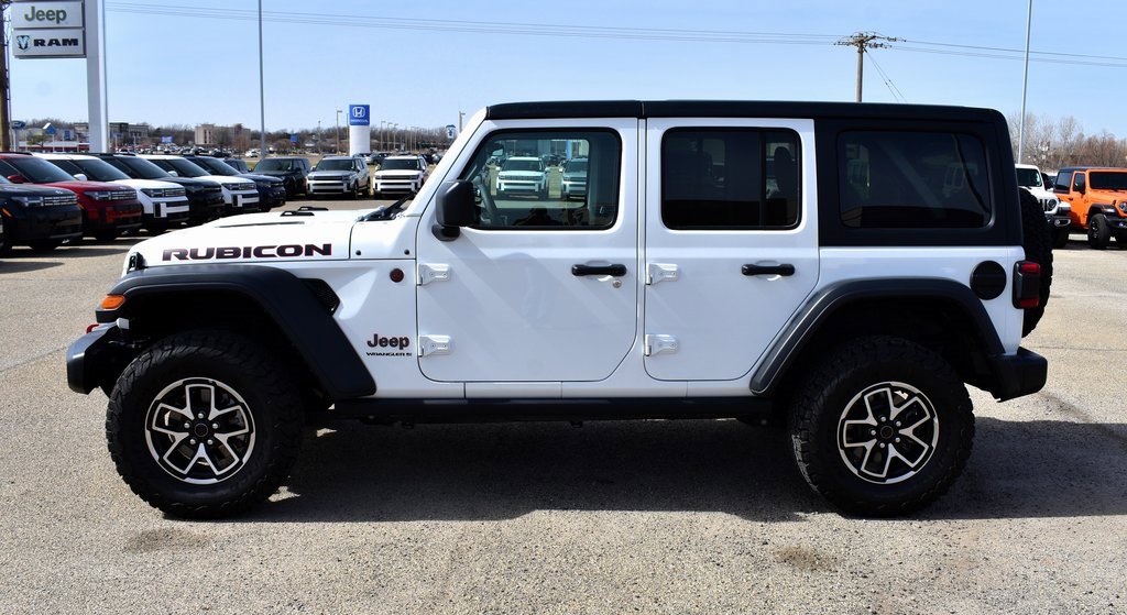 Used 2025 Jeep Wrangler Unlimited Rubicon image 5